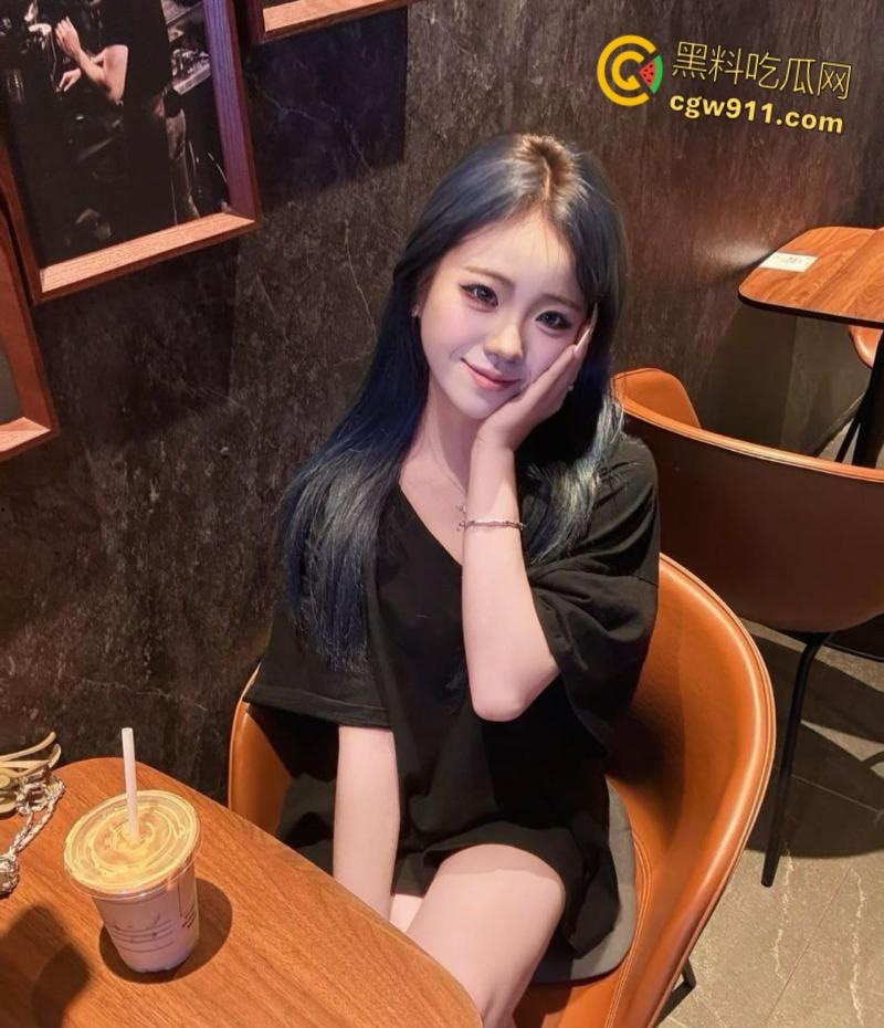 山东临沂颜值御姐【杜思涵】，初入社会失业空虚，被精神小伙趁虚而入，后入猛干口交内射，又一个堕落的小母狗 !  第5张