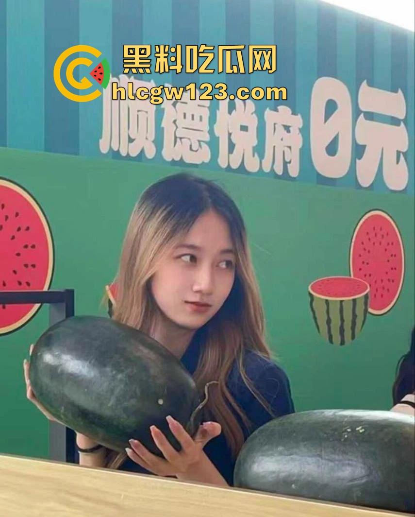 佛山顺德锐府地产女销冠【程圆】极品黑丝诱惑，精准勾引客户后进入，订单拿到手软，不愧是销冠！  第4张