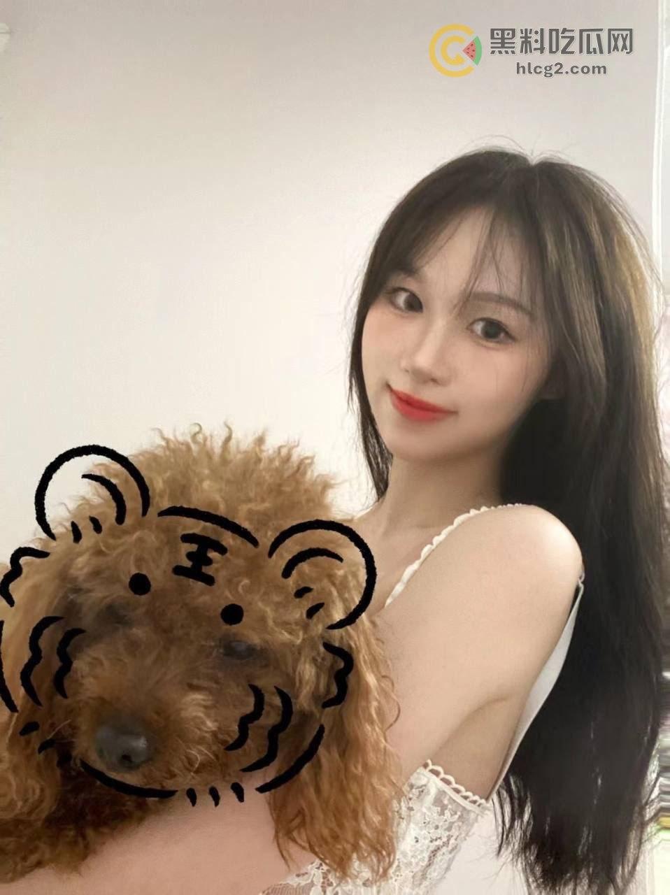 顶级美女的手活口活实在惊人，只有经历过十个人的女人才能如此熟练  第3张