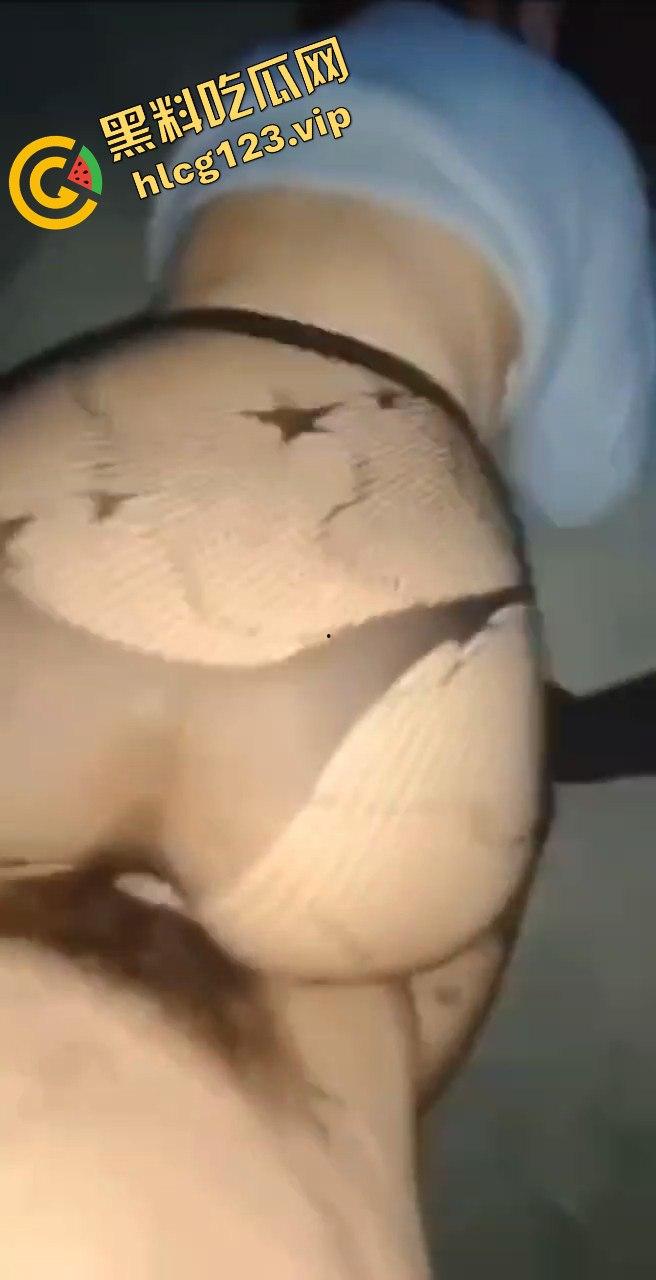 极品美少女林间沼泽大秀身材！清纯脸蛋下隐藏的骚劲，漏脸自慰火辣撩人！  第6张