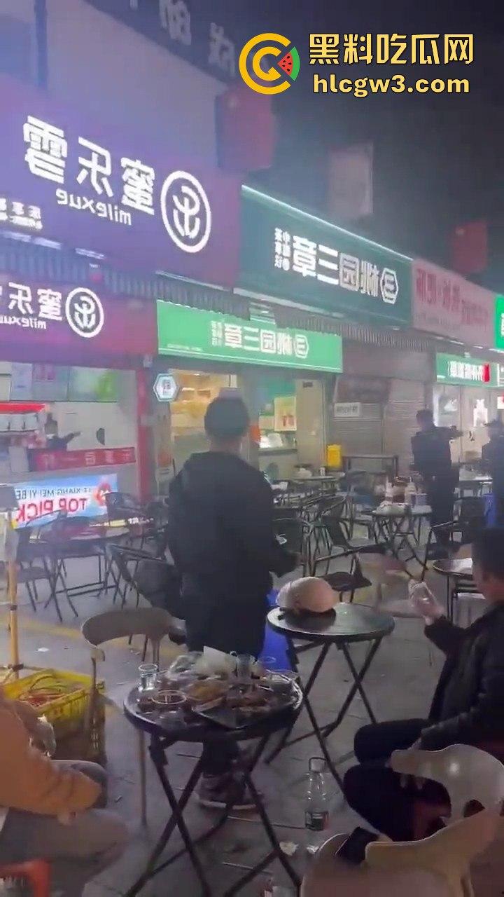 广州花都持刀男子当街挟持他人，警方迅速到场果断开枪击毙，场面堪比电影大片！  第8张