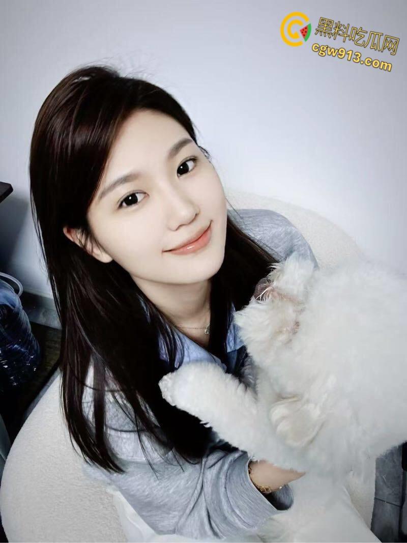 公园小树林散步,大胆妹妹主动跪地口交,送上门的逼谁能拒绝,无套后入反差小母狗,淫叫不止 ! 第1张 公园小树林散步,大胆妹妹主动跪地口交,送上门的逼谁能拒绝,无套后入反差小母狗,淫叫不止 ! 第1张