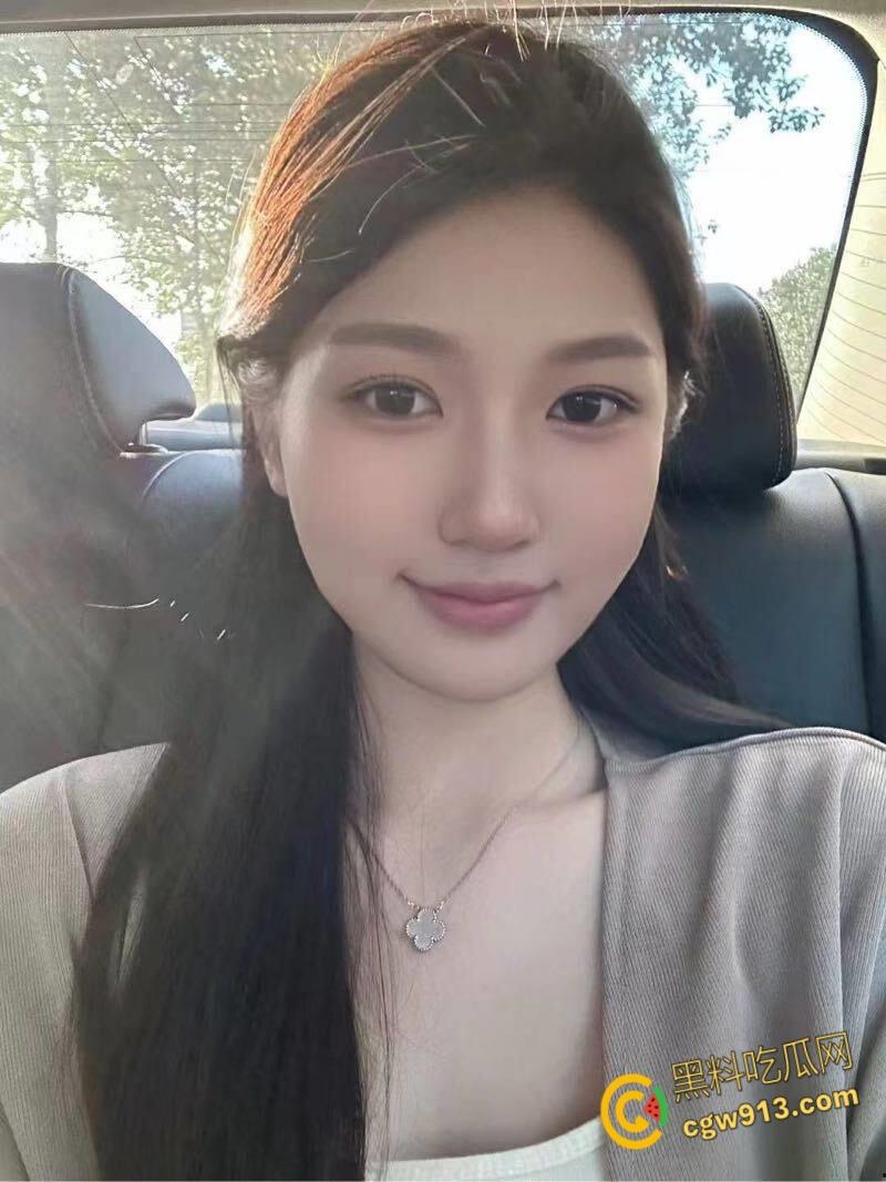 公园小树林散步,大胆妹妹主动跪地口交,送上门的逼谁能拒绝,无套后入反差小母狗,淫叫不止 ! 第2张 公园小树林散步,大胆妹妹主动跪地口交,送上门的逼谁能拒绝,无套后入反差小母狗,淫叫不止 ! 第2张