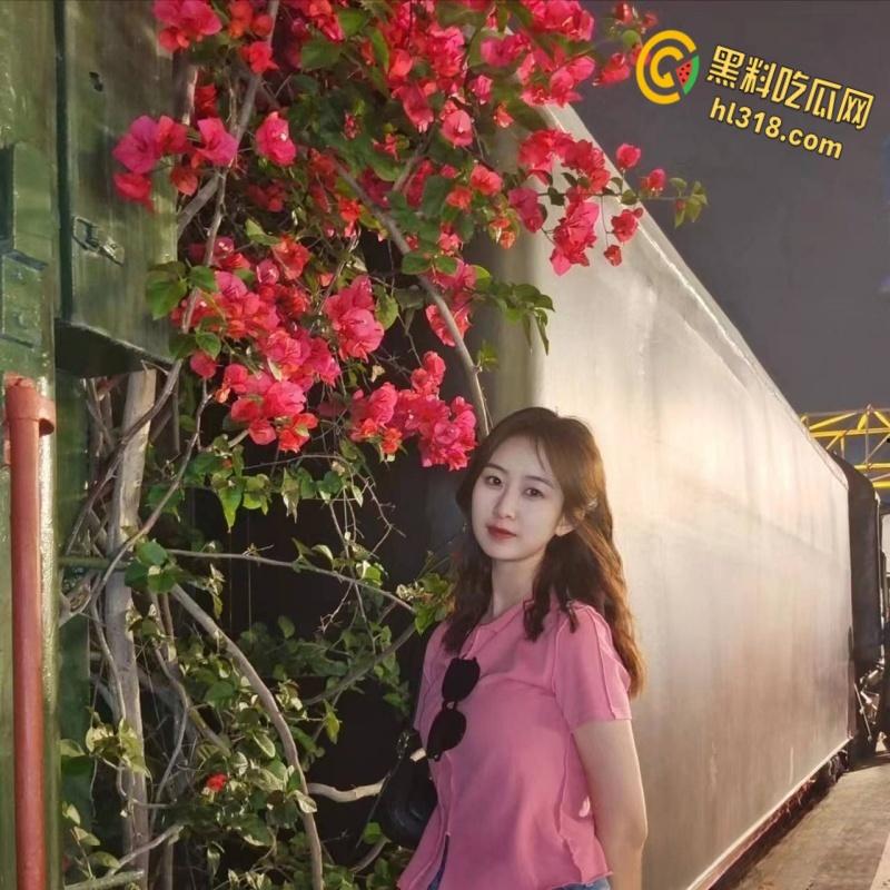 北京师范大学【赵宇航】，稚嫩肉体被肆意玩弄，被拽着双马尾被无套狂肏粉穴，呻吟叫床像母狗一样 !  第3张