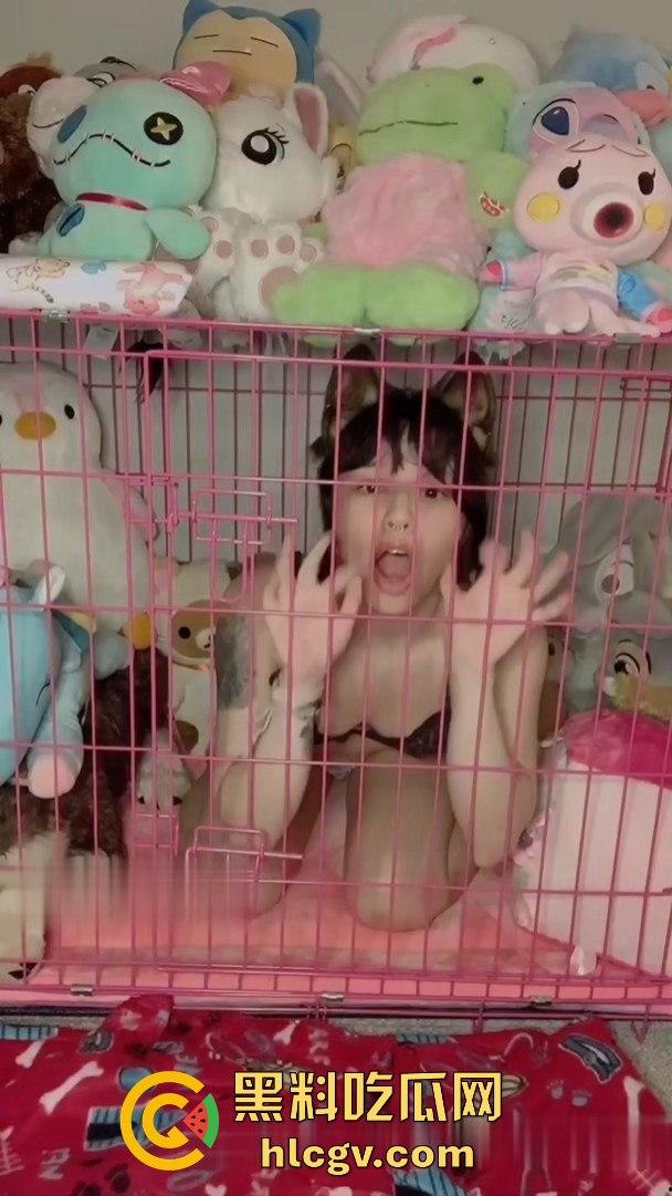 OnlyFans『Puppiloli』甘愿当笼中小母狗!被关笼子里口爆吞精娇喘不断,只爱当狗不爱做人! 第2张 OnlyFans『Puppiloli』甘愿当笼中小母狗!被关笼子里口爆吞精娇喘不断,只爱当狗不爱做人! 第2张