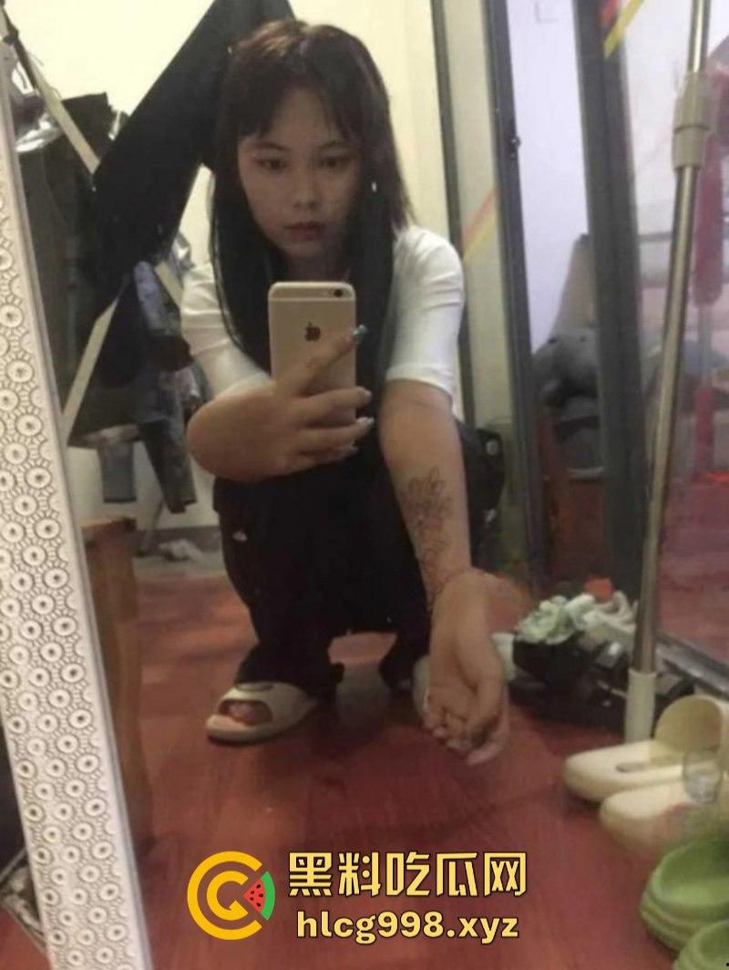 抖音爆出新梗 “阿普生你再等我十分钟”原视频 精神小妹 ying也是哥 背着阿普生和其他男人多P! 第13张 抖音爆出新梗 “阿普生你再等我十分钟”原视频 精神小妹 ying也是哥 背着阿普生和其他男人多P! 第13张