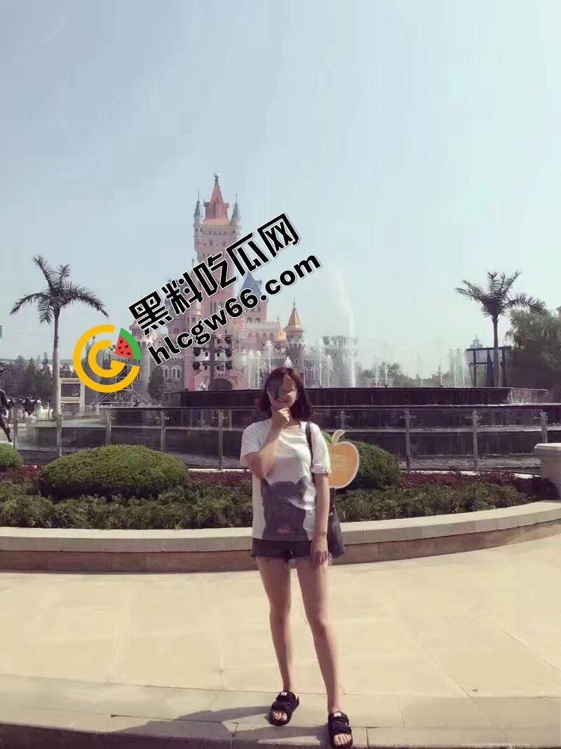 一根鸡巴干翻两个学妹，营口眼镜学妹【李静】啪啪视频曝光疯传，清纯脸配贱叫声，反差太猛！  第12张