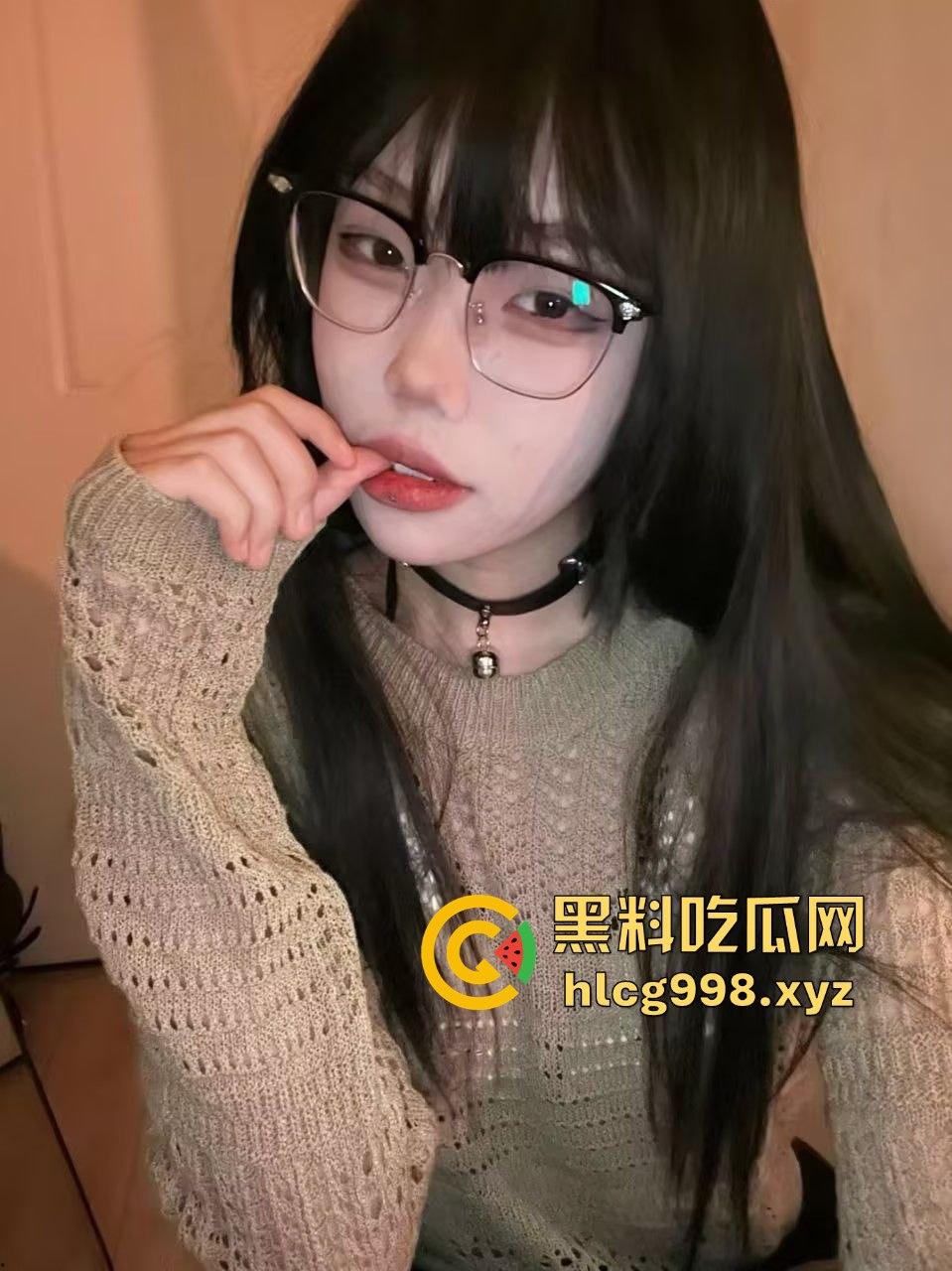 花臂精神小妹原来这么猛！探花爆日完她还不够，朋友圈爆料：一天不被操就要自己冲两次！  第7张