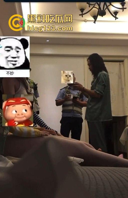 男子体验仿真人娃娃，直接泰迪附体！疯狂抽插把娃娃干穿了，店主要求赔偿不成还报警！  第8张