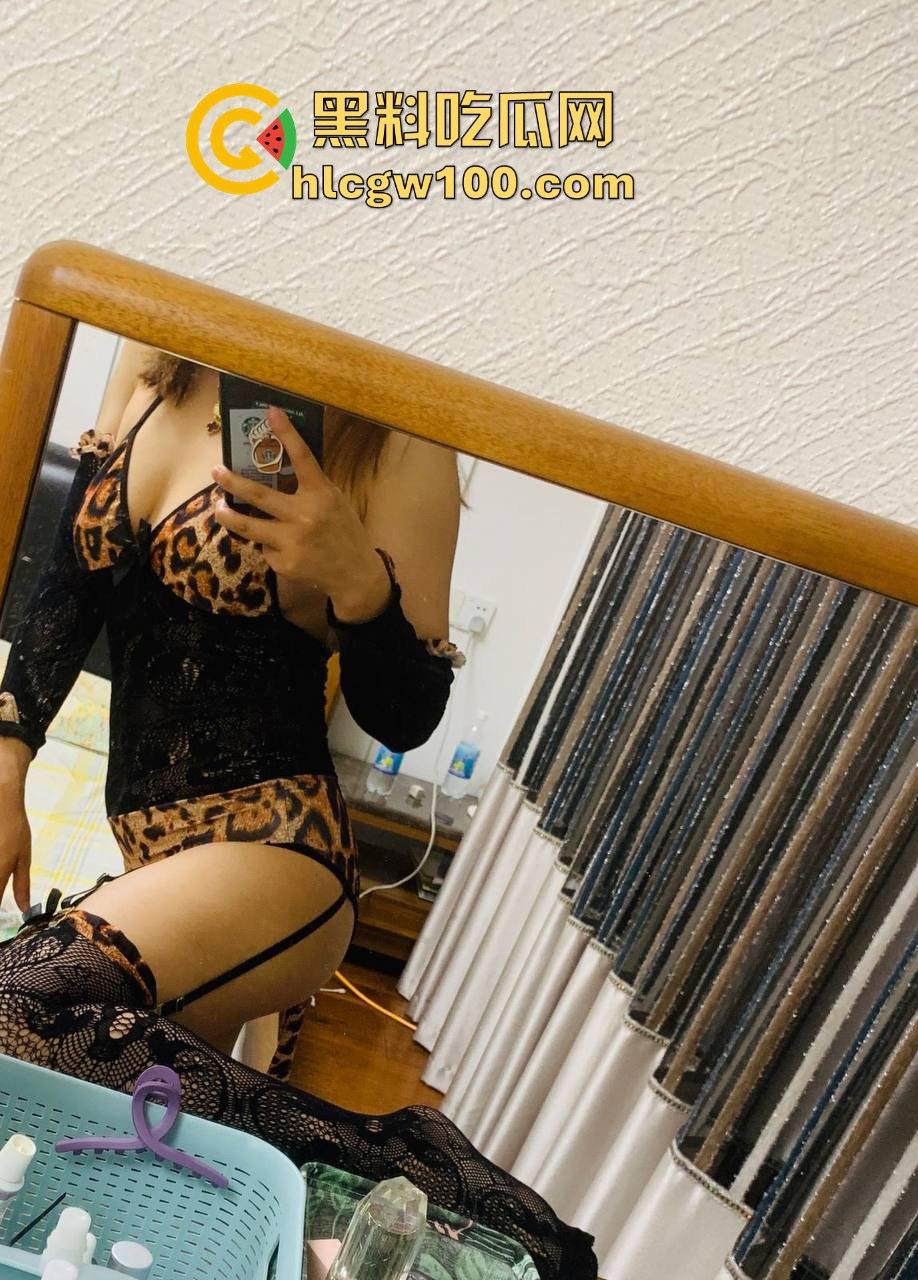 江苏常州携程旅游青枫公园营业部【林飞飞】自怕视频流出，极品身材美乳全程高能 据说现在还在里面上班。  第3张