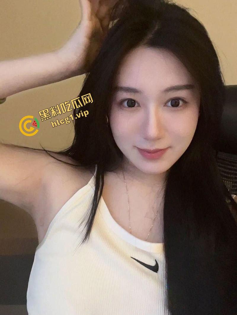 南京艺术培训班 长腿舞蹈老师『李晨洁』与学生家长偷情 有钱就能操! 第1张 南京艺术培训班 长腿舞蹈老师『李晨洁』与学生家长偷情 有钱就能操! 第1张