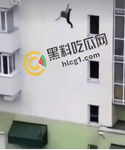 大连公安局交警支队政委张一辉在办公室九楼跳楼自杀，有人说畏罪自杀有人说被人所逼，瓜友们怎么看  第5张