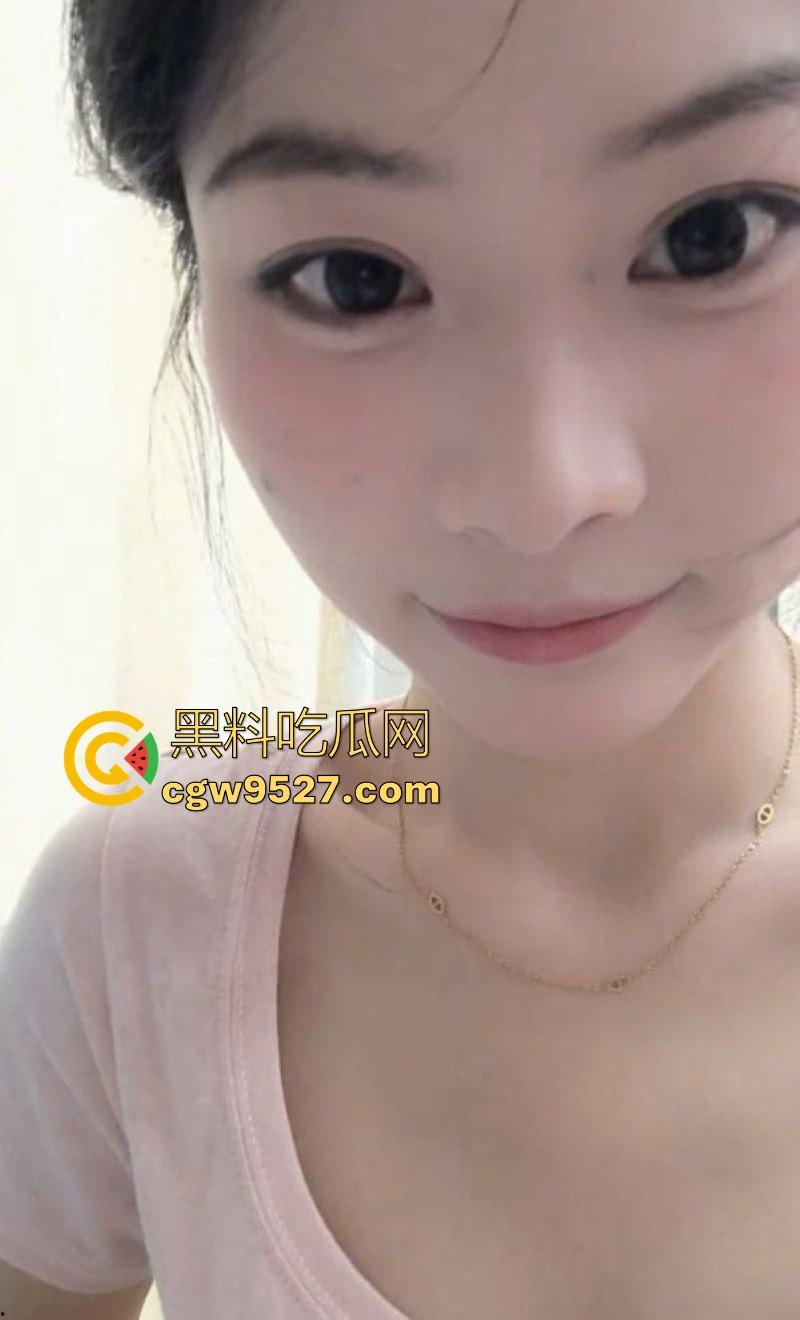 山东大学微胖尤物【李子奇】性爱视频曝光，高挑身材C杯黑丝，妖艳诱惑，淫乱生活震惊全网！  第5张