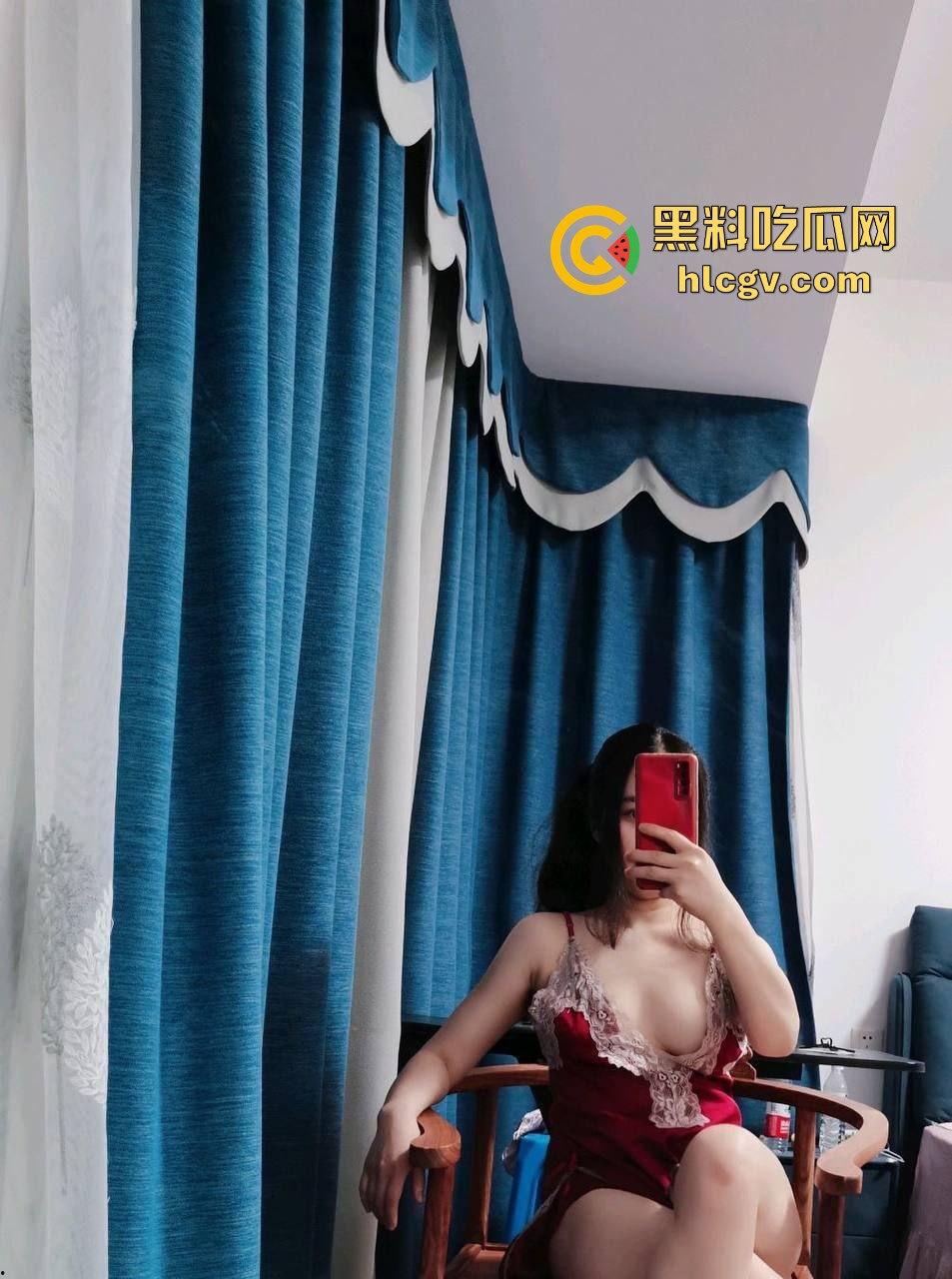 河南洛阳『雷巧燕』野外露出！巨乳大奶婚纱皮裤下的骚动，被调教抠逼露逼十足放荡！  第26张