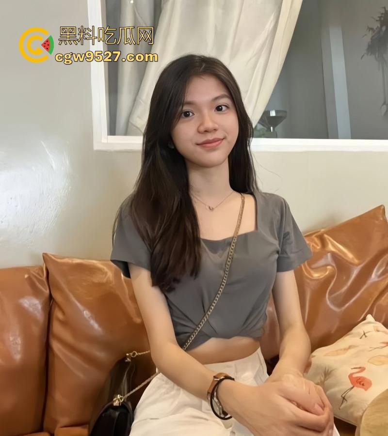 厦门大学【张婷婷】调教视频流出，清纯女神骑乘猛坐粗大鸡巴上，淫水顺大腿流淌，房间充满了呻吟声！  第1张