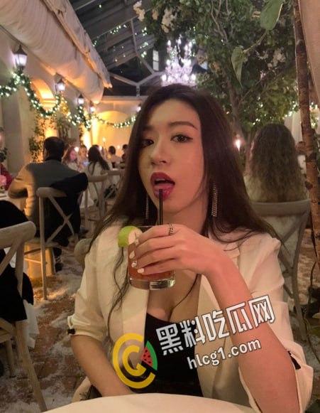 江苏大学高颜值女神和金主爸爸的大尺度自拍泄密 极品身材 真应了那句 她腿比我命都长  第3张