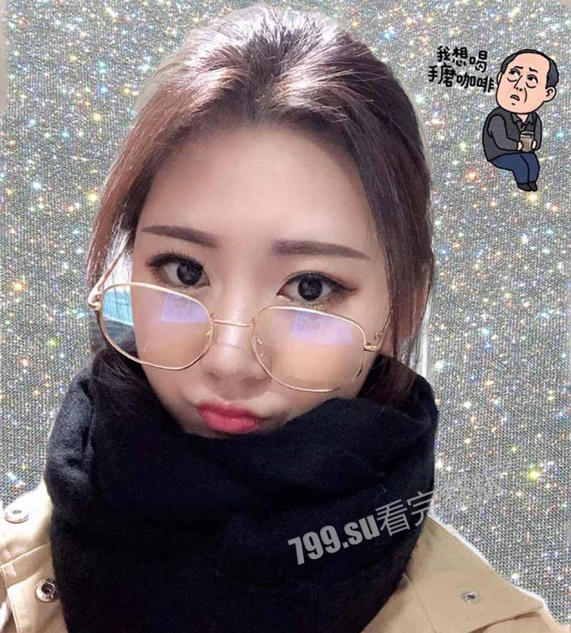 【网曝门事件】超靓东航空姐 韩 X 和男友性爱私拍流出  第2张