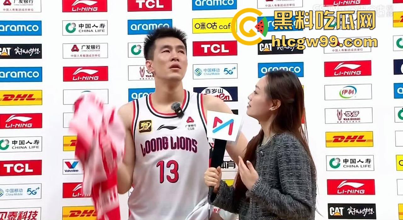 什么情况？广州男篮球员通道围堵山西男篮，打球不过瘾现在开始打人了，现场乱成一团！  第5张