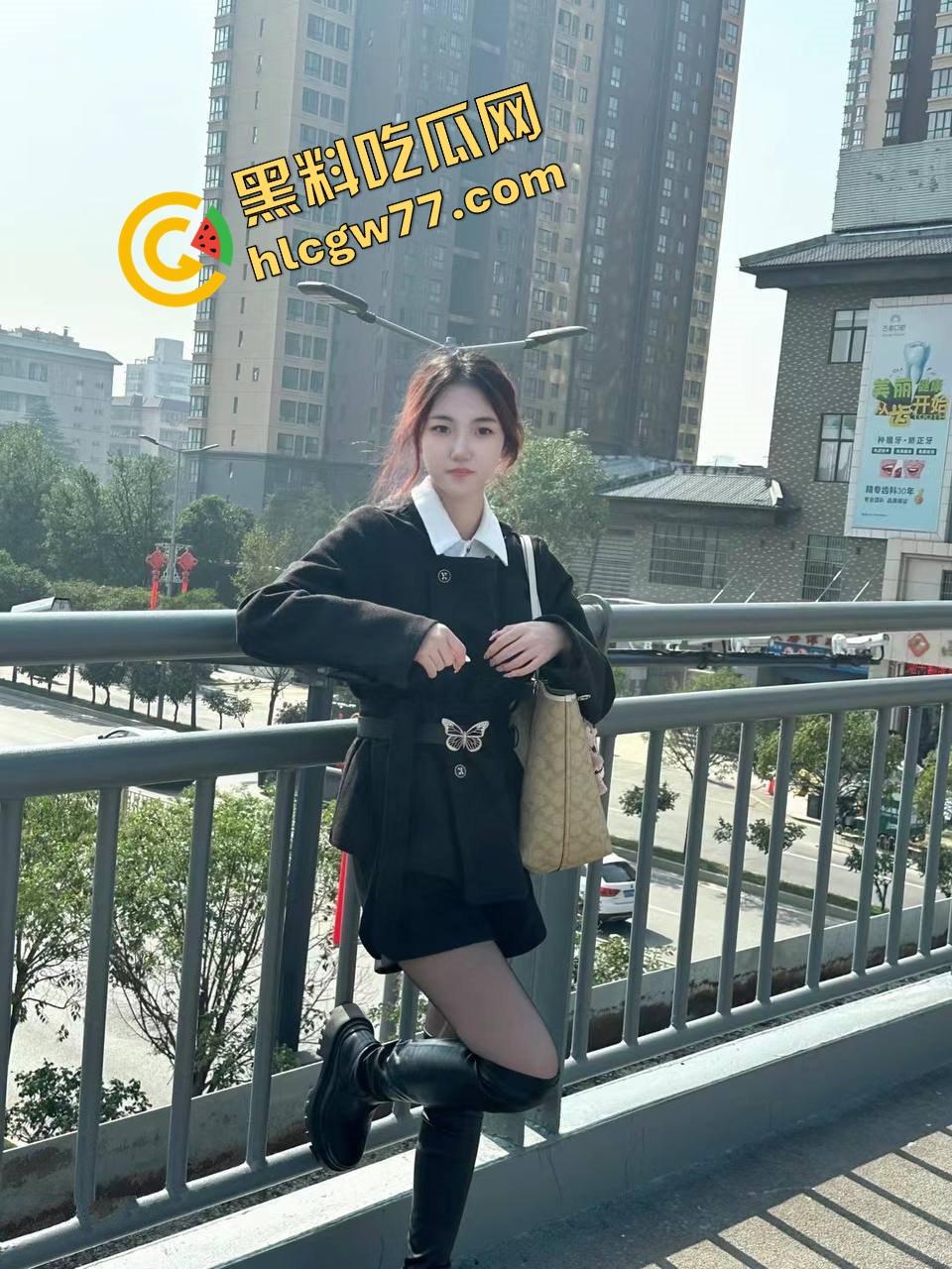 邯郸高颜值理发店小妹【兔兔】学徒眼镜骚货，天然喜欢捆绑调教，越绑越湿，骚穴夹得翻红抽搐！  第8张