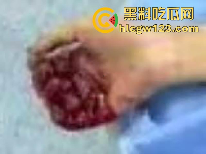 唐康刘雨洁离婚事件，精神小伙和精神小妹，兴趣上头光速结婚，几天后又果断离婚，太奇葩了！  第3张