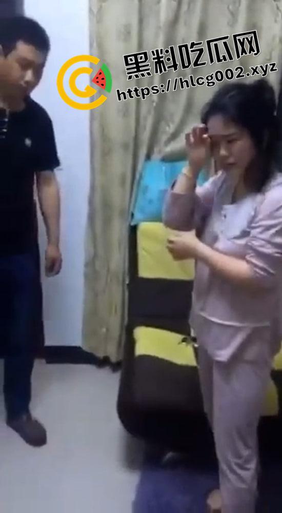 捉奸合集！为爱战斗的男人女人们 扯头发 撕衣服 丑态尽出！  第4张