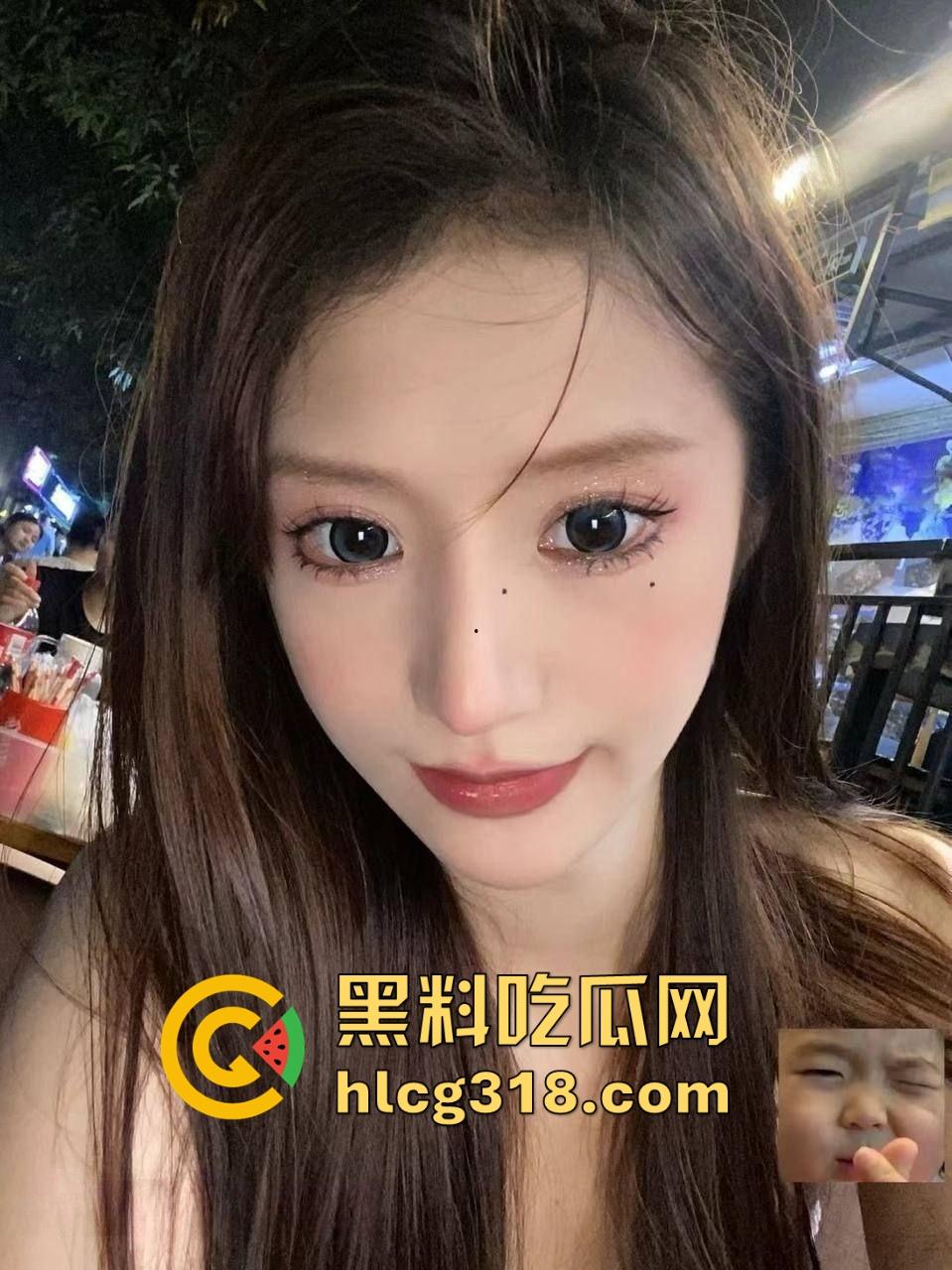 广州媚黑反差婊【何杰霞】沉迷黑人大屌，喜欢哈尼用嘴，鉴定又是巴西牛排一枚！  第3张