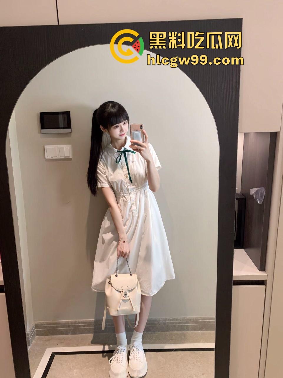 杭州大一JK学妹『钱薇婷』酒吧兼职不卖酒专卖逼，工作变性奴试用期，金主约炮玩SM，蹬逼蹬到鸡巴都脱皮！  第3张