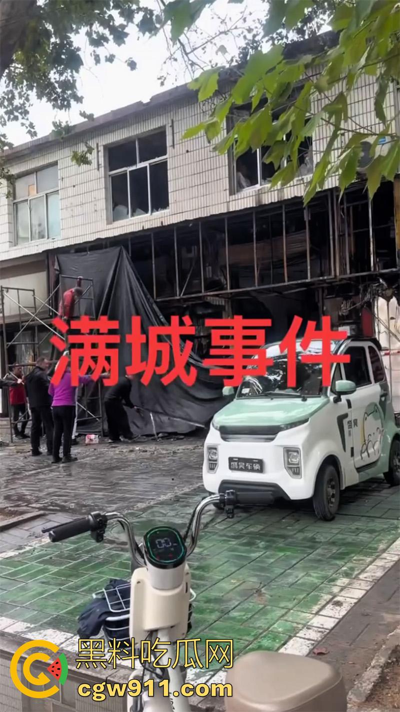 河北保定满城区玉川路，赵记果木烤鸭王突发火灾，看来店里是真材实料，的确是烤制出来的啊！  第8张