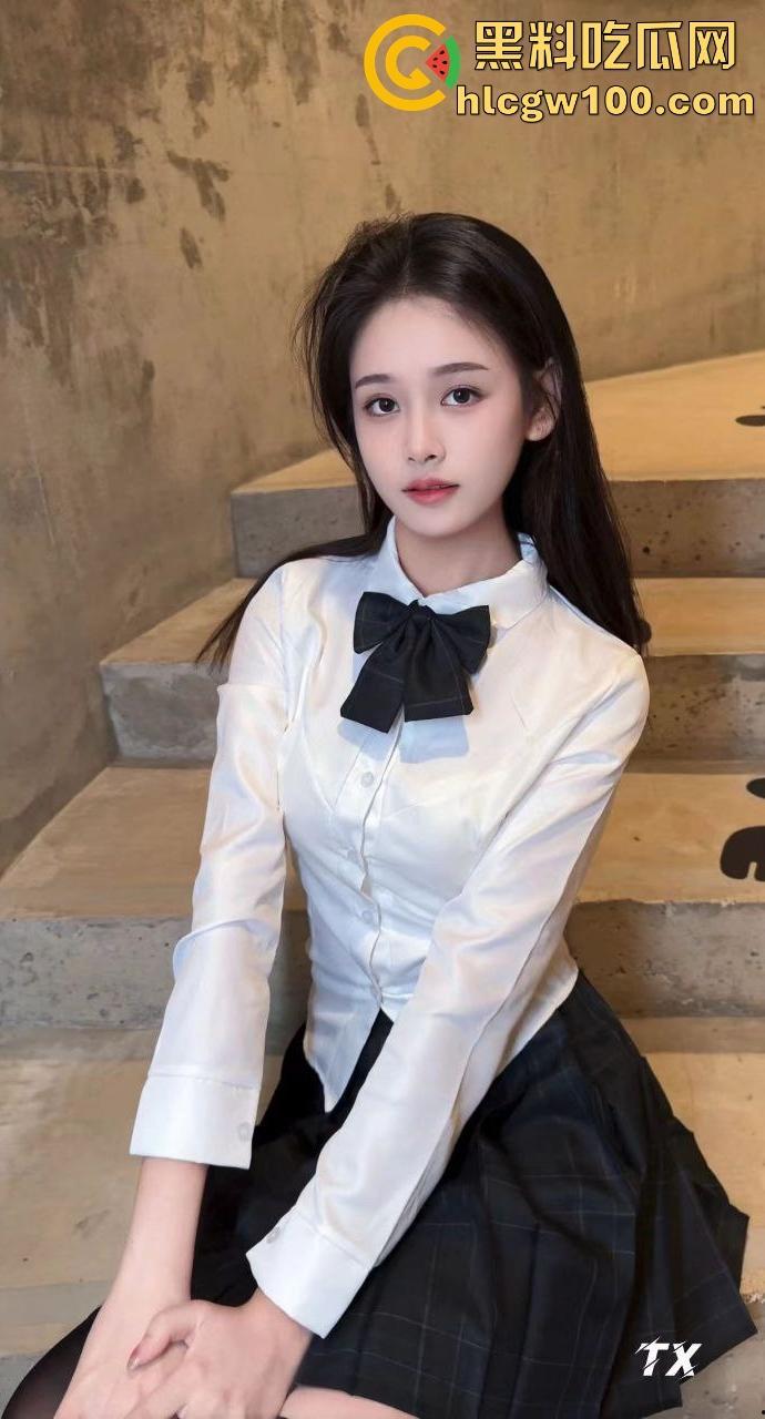 黑丝高跟电击鲍鱼了解一下，少女被调教到淫叫抽搐，带电的鲍鱼咬一口怕是连舌头都麻，你敢吃电击鲍鱼吗？  第2张