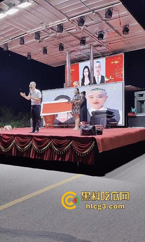 天下之大无奇不有啊！山西晋中抖音【果任儿】婆家人不给见孩子喝农药去世 丧礼办阴婚！  第5张