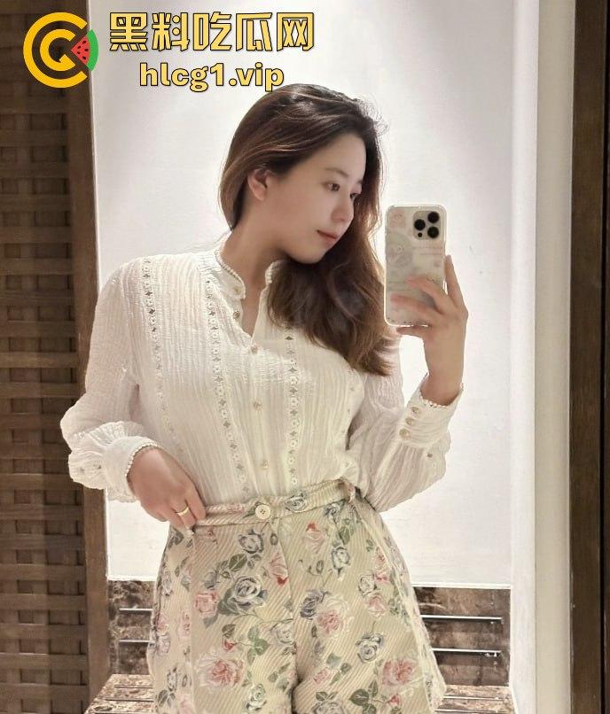 哈尔滨少妇郝凤燕偷情视频疯传！大奶人妻勾搭生猛小鲜肉家中激战曝光！  第2张