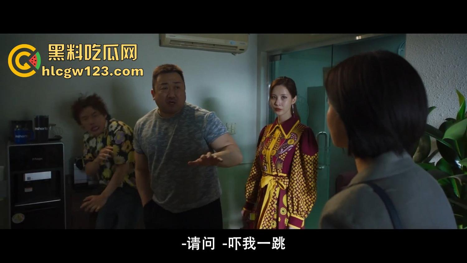 神圣之夜黑料4K蓝光免费看，马东锡一拳一个鬼，你以为是正义猎魔？其实全员疯批疯得真实！  第4张