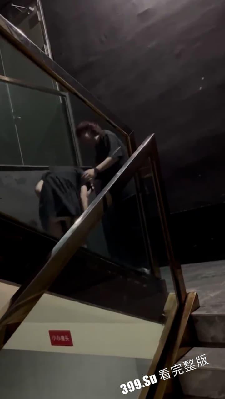 尴尬社死篇  视频里开头第一句话已经让我绷不住了 赶紧毁灭吧！这该死的世界！！！ 第2张