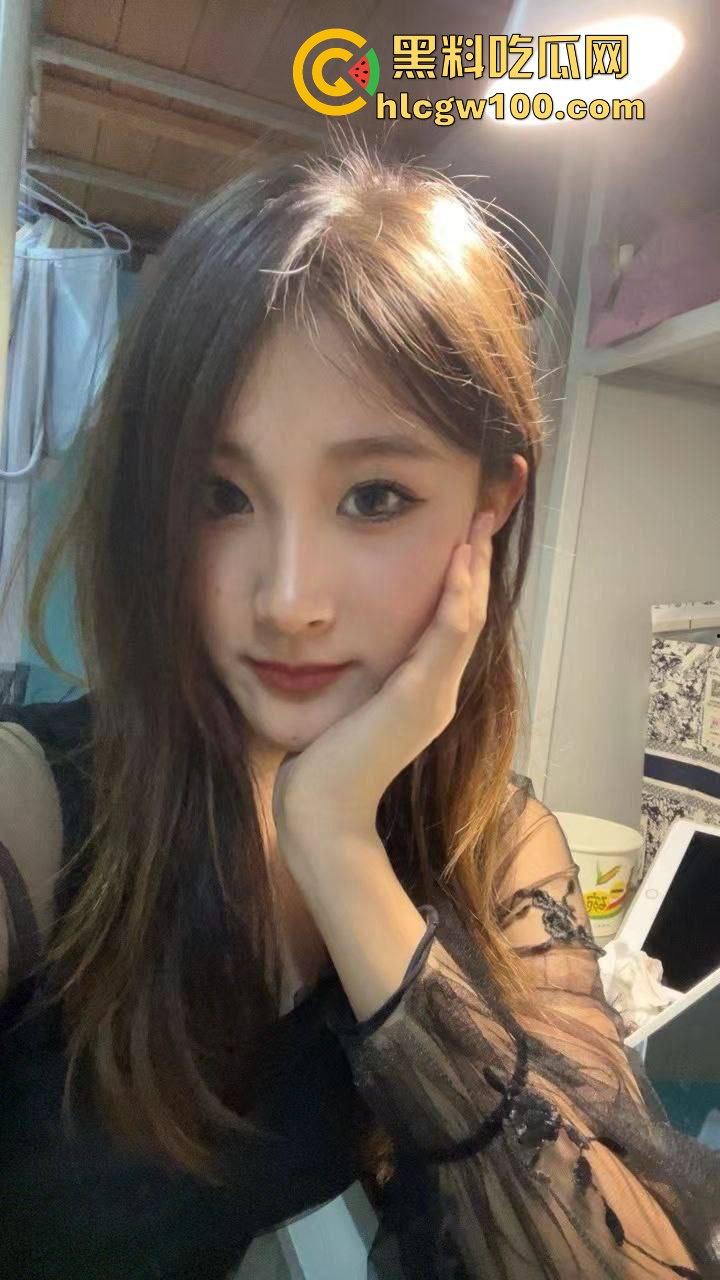 宁夏工商学院音乐生【刘思露】约炮视频曝光，全校出名的骚母狗免费白嫖爽！  第1张