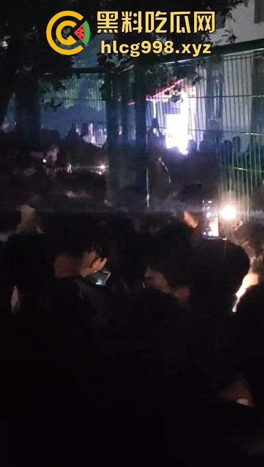 河南郑州黄河科技学院！女主用男友VIP卡狂开房，六年感情养了别人的母狗！  第8张