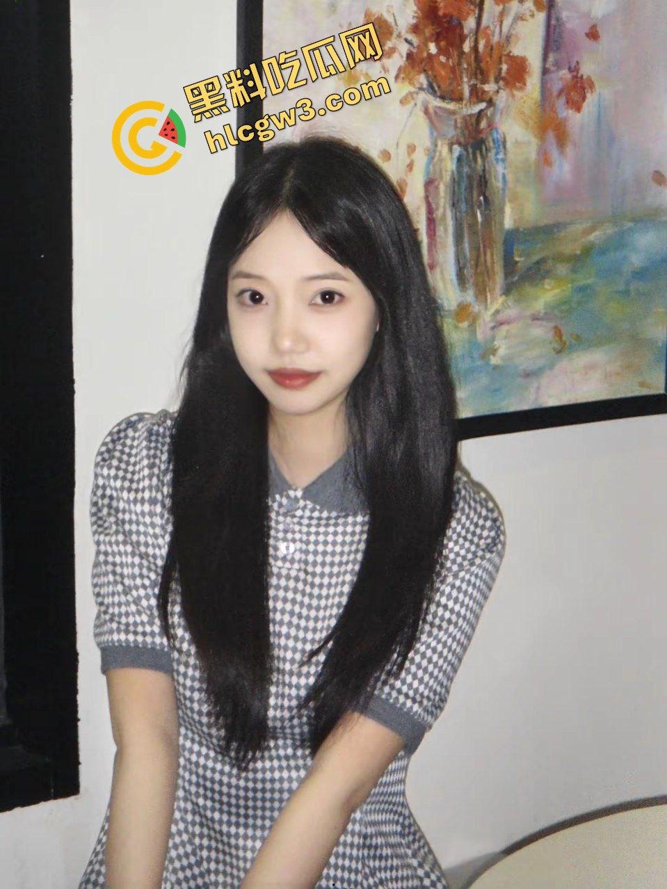 泉州职业技术大学反差婊骚鸡『黄巧玲』毕业投简历给大哥 闭眼吸蛋全裸暴力后入嫩体！独家曝光！  第4张