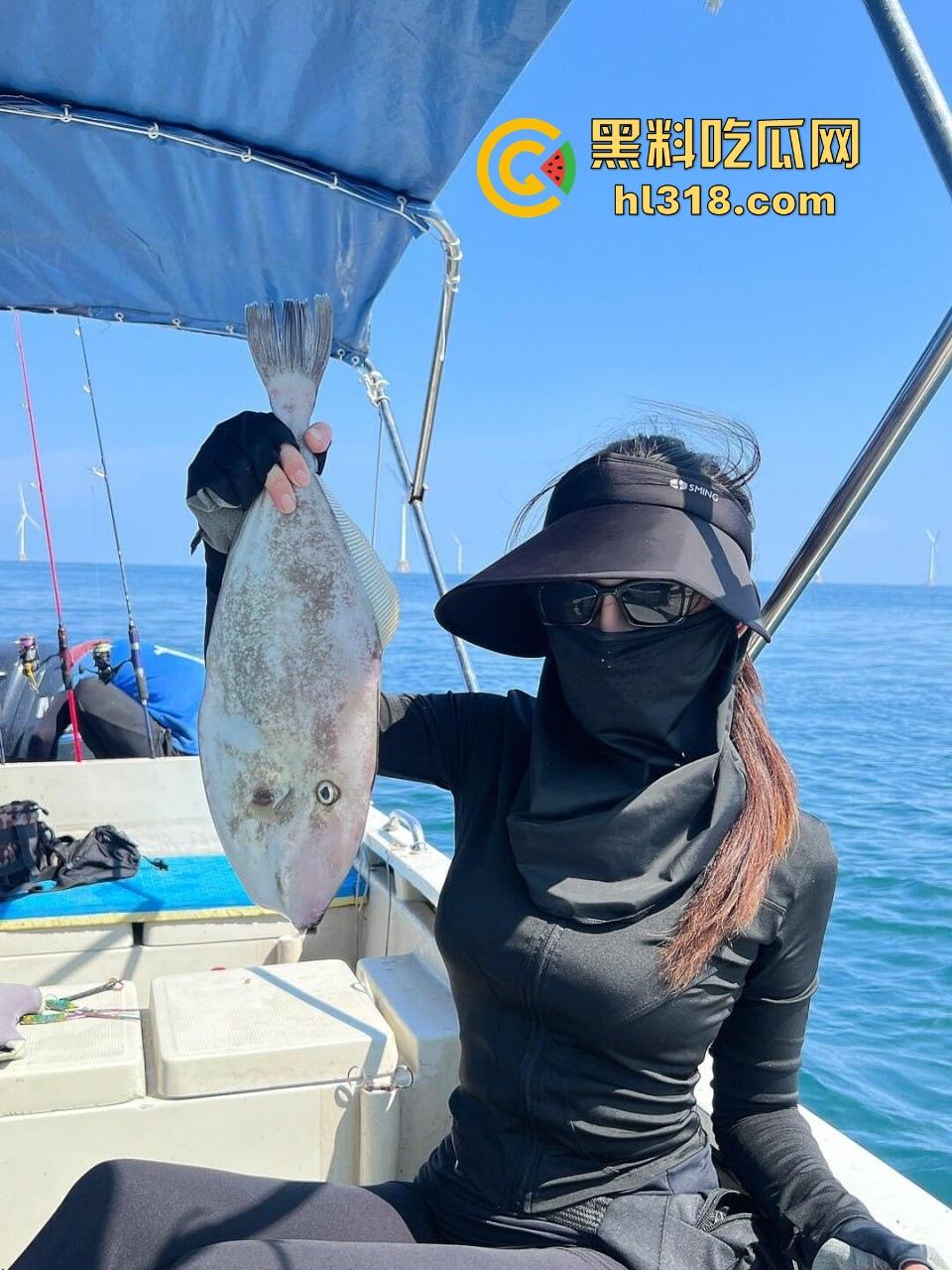 不好意思用力太猛！把刚认识的钓鱼媛都操哭了，极品性感名媛被当地肉便器猛操，上午钓的鱼晚上吊的她！  第2张