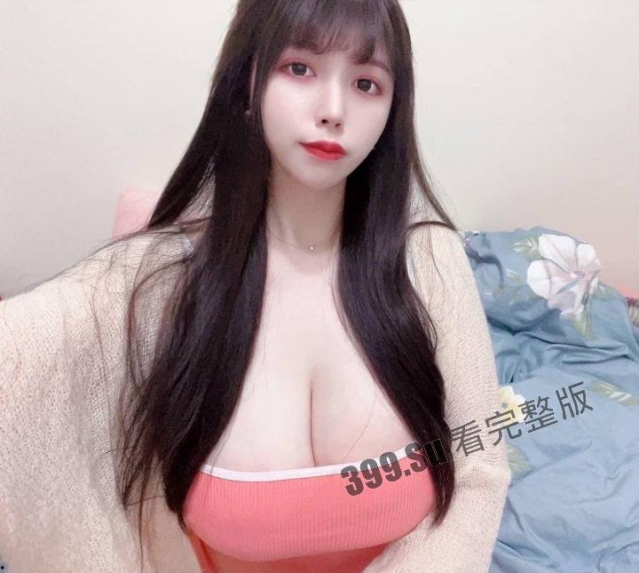 台湾 twitch游戏博主 #涵涵 喜欢自拍的H奶  一对纯天然巨乳闪耀夺目 奶量惊人 海量私拍视照流出 第8张