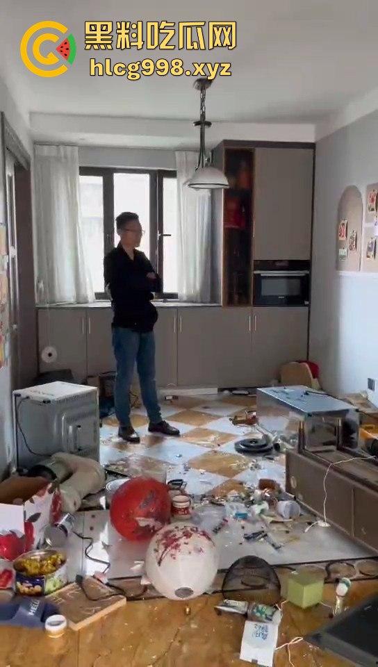 山东济宁家暴男出轨还砸家！吵架上头砸得天翻地覆，自己绿了还狂发脾气！  第8张