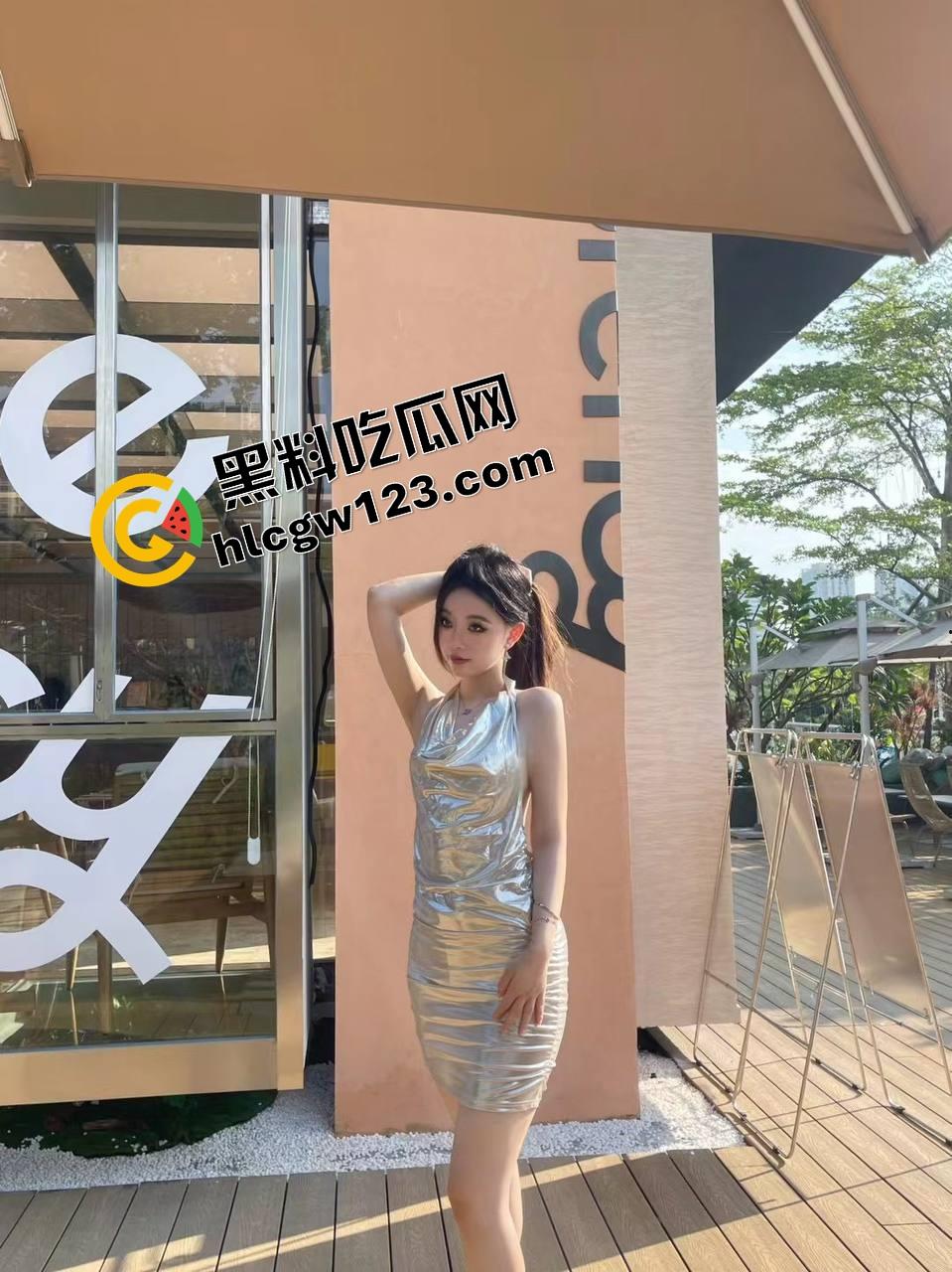 不是每只鲍都是九头鲍，这户型才叫王炸，包裹感拉满，牛子进去就不想出来，黑料吃瓜热推极品骚穴！  第3张