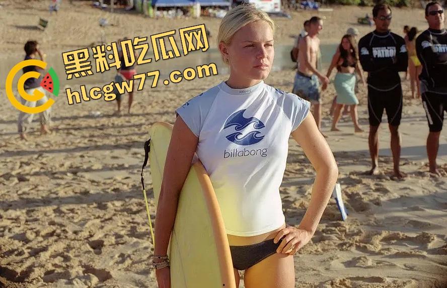 【碧海娇娃】逐浪为生安妮孤身赴夏威夷木屋训练，只为一跃浪尖，找回人生信仰！  第6张