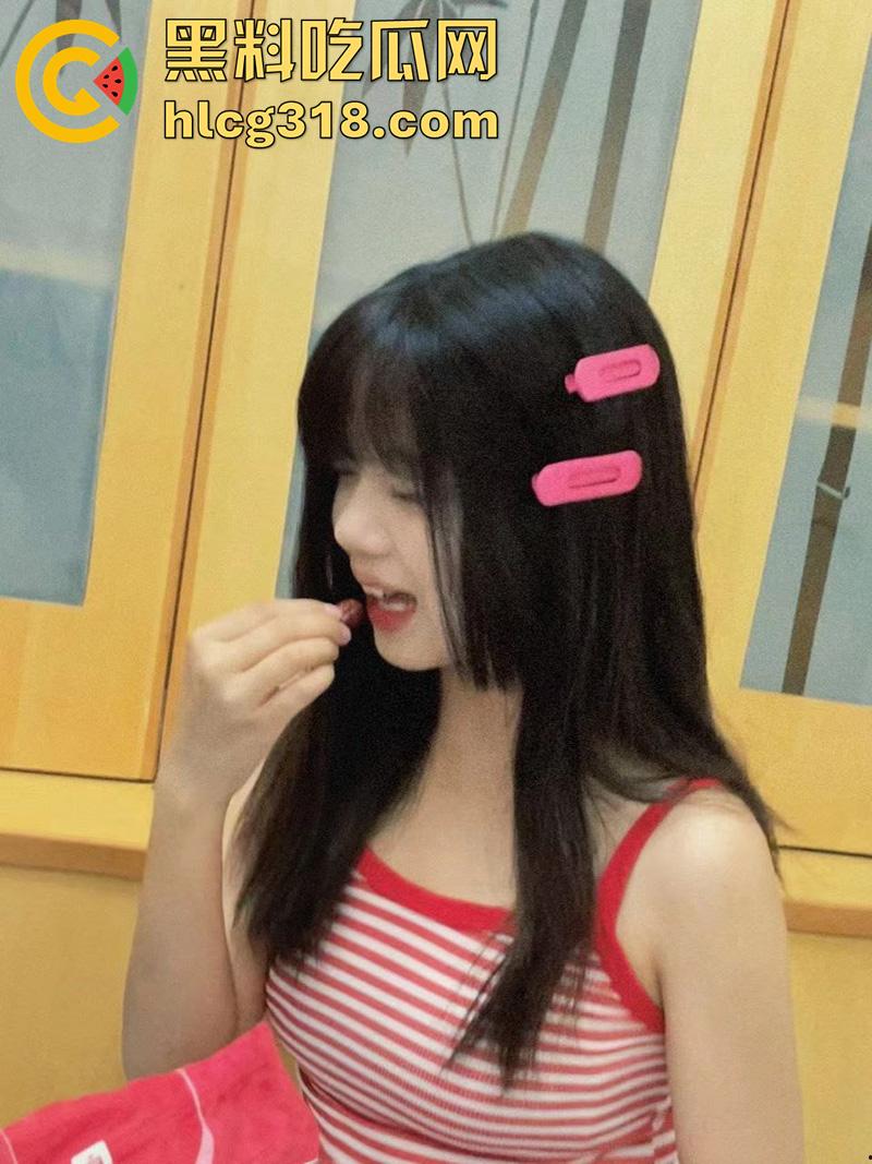 已婚母狗装少女，贵州骚妇【许倩】，颜值清纯肥臀大奶，性瘾极大网上约炮卖淫，被老公发现曝光！  第7张