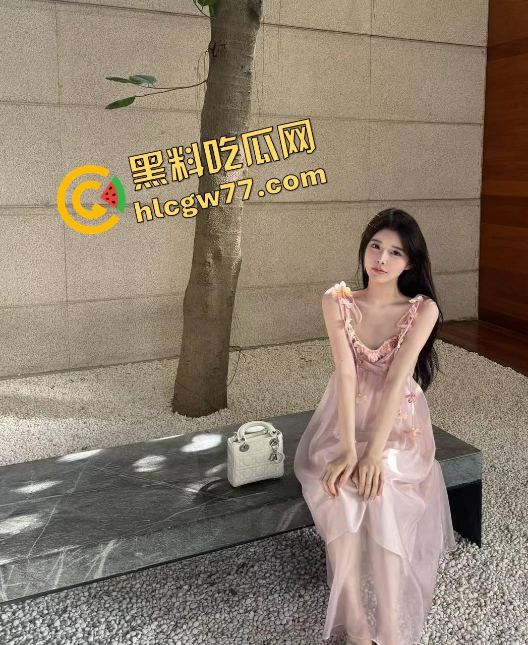 海角大神爆操少妇房东 房东大姐过生日 老公出差赶不回来 直接在婚床上把她操了！  第2张