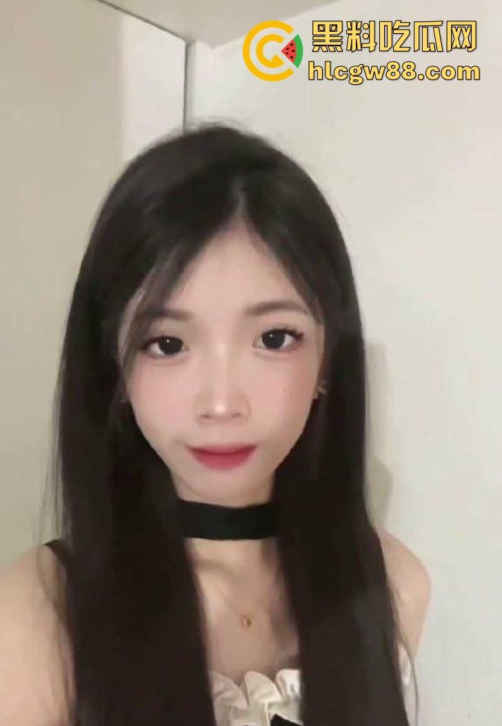 渣男约炮抖音小网红【ZYoix】边操逼边拍给朋友炫耀 不雅视频全网疯传！  第5张