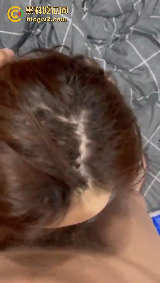 瓜友约炮单位骚鸡【于美晨 】抽完小烟直接无套猛干一晚上 床单湿透逼水多得像流水线！  第12张