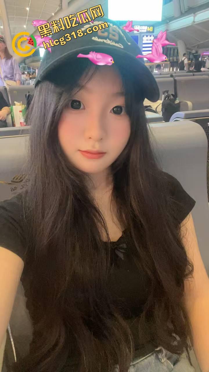 姐妹花双飞终于圆梦,老婆喝多睡死一边,小姨子主动骑上来床上偷偷操,全程肉香淫水横飞! 第4张 姐妹花双飞终于圆梦,老婆喝多睡死一边,小姨子主动骑上来床上偷偷操,全程肉香淫水横飞! 第4张