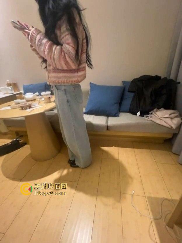 调教界狗链子缠脖的祖师爷【Nic学长】 百人斩专操05后学生妹,妹子一放学就当母狗,灌尿抽脸无套操到浪叫! 第1张 调教界狗链子缠脖的祖师爷【Nic学长】 百人斩专操05后学生妹,妹子一放学就当母狗,灌尿抽脸无套操到浪叫! 第1张