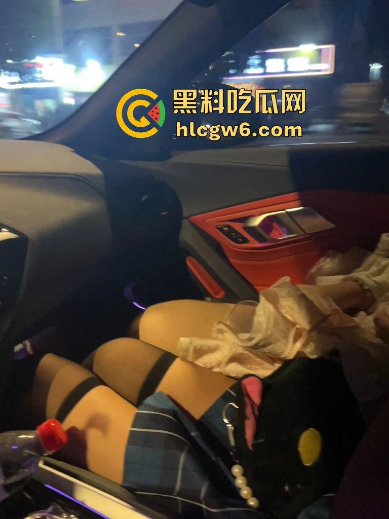 调教界狗链子缠脖的祖师爷【Nic学长】 百人斩专操05后学生妹,妹子一放学就当母狗,灌尿抽脸无套操到浪叫! 第10张 调教界狗链子缠脖的祖师爷【Nic学长】 百人斩专操05后学生妹,妹子一放学就当母狗,灌尿抽脸无套操到浪叫! 第10张