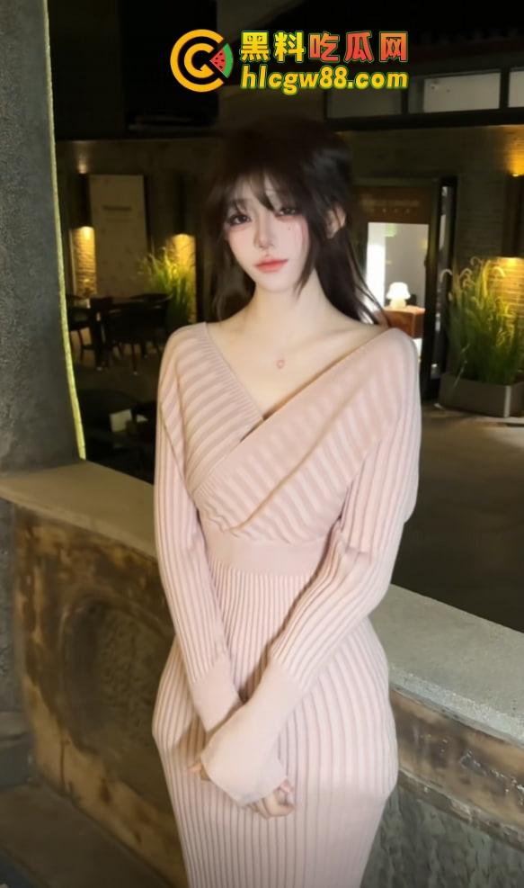 浙江百万网红『 姣姣不吃饺』小妈纯欲脸身材炸裂,成了富二代的高级定制充气娃娃,舔狗没有未来! 第3张 浙江百万网红『 姣姣不吃饺』小妈纯欲脸身材炸裂,成了富二代的高级定制充气娃娃,舔狗没有未来! 第3张