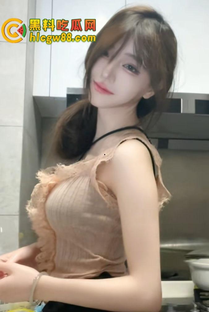 浙江百万网红『 姣姣不吃饺』小妈纯欲脸身材炸裂,成了富二代的高级定制充气娃娃,舔狗没有未来! 第6张 浙江百万网红『 姣姣不吃饺』小妈纯欲脸身材炸裂,成了富二代的高级定制充气娃娃,舔狗没有未来! 第6张